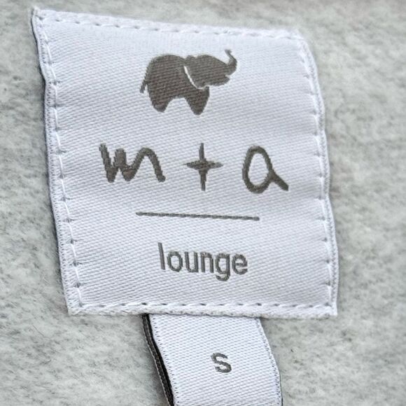 Monica + Andy Long Sleeve Gray White Bunny Pullover Organic Sweatshirt. Small. - Picture 6 of 8